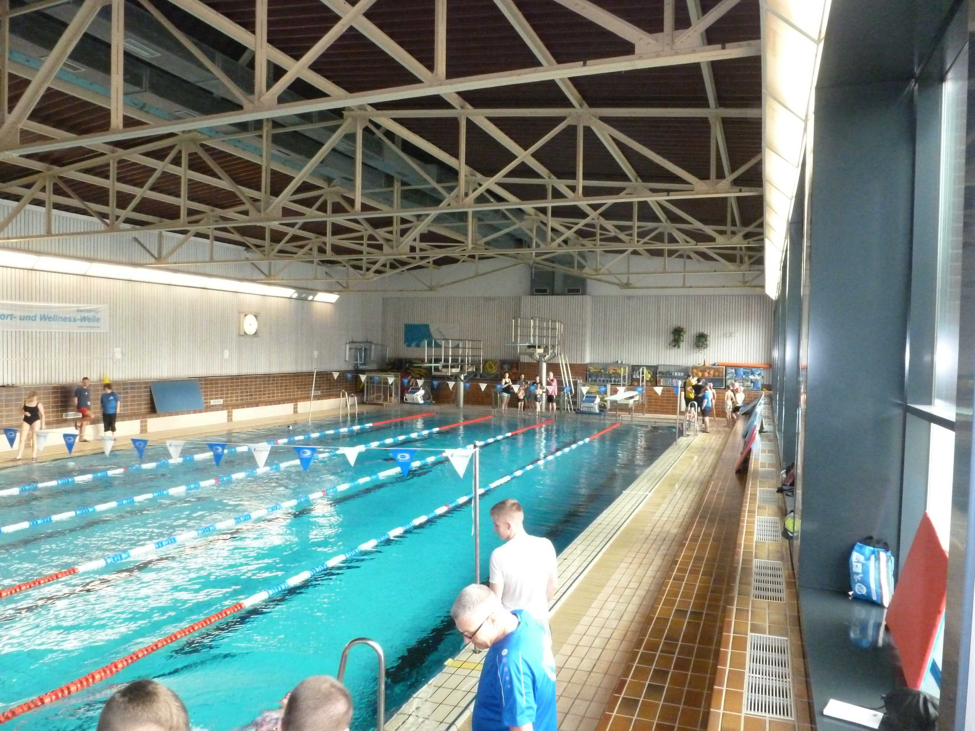 Schwimmhalle 2